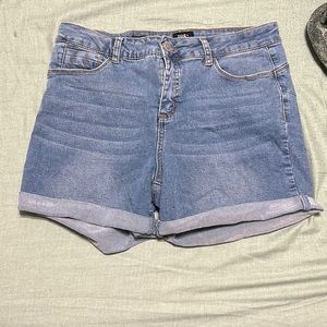 Zoe + Phoebe High Rise Medium Wash Stretchy Shorts, 3”-Inseam, Size 12